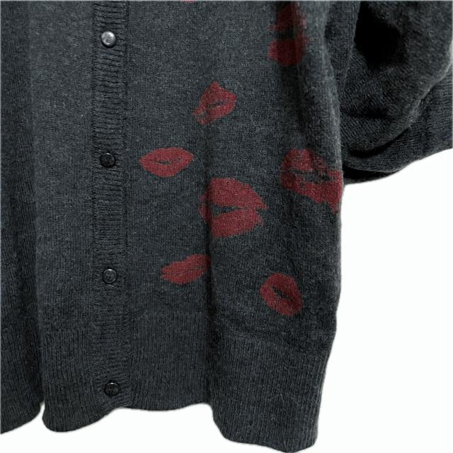 ヒステリックグラマー リップ柄 七分袖 変形 ニット カーディガン < 女性ファッション ヒステリックグラマー リップ柄 七分袖 変形 ニット カーディガン < 女性ファッションの