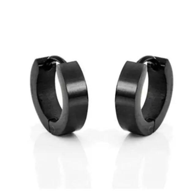 フープピアススタッド 黒 ステンレス製 ピアス < 男性アクセサリー/時計 フープピアススタッド 黒 ステンレス製 ピアス < 男性アクセサリー/時計の