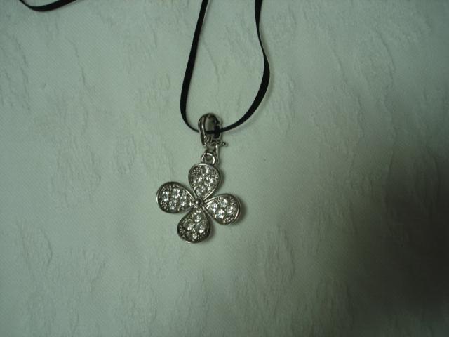 ★プラスヴァンドーム クローバーデザインネックレス★新品!クローゼット整理価格! < ブランド ★プラスヴァンドーム クローバーデザインネックレス★新品!クローゼット整理価格! < ブランドの