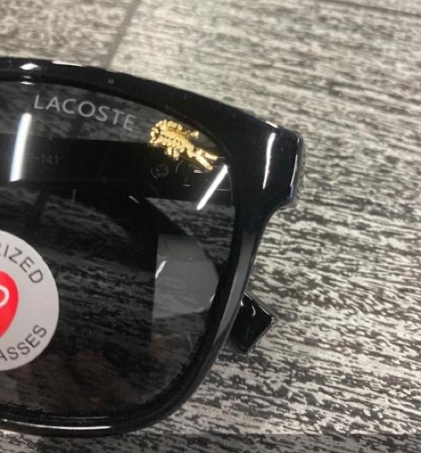 【新品】LACSTE ラコステ サングラス メンズ レディース L2425 ブラック レンズにマーク付き < ブランド 【新品】LACSTE ラコステ サングラス メンズ レディース L2425 ブラック レンズにマーク付き < ブランドの