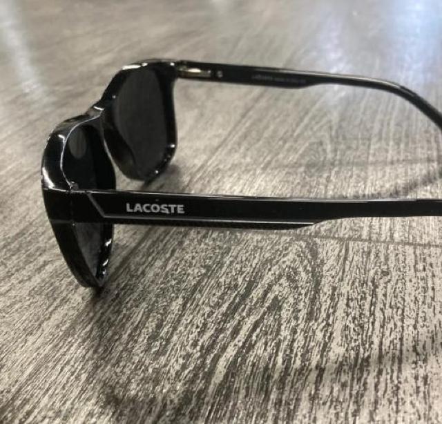 【新品】LACSTE ラコステ サングラス メンズ レディース L2425 ブラック レンズにマーク付き < ブランド 【新品】LACSTE ラコステ サングラス メンズ レディース L2425 ブラック レンズにマーク付き < ブランドの