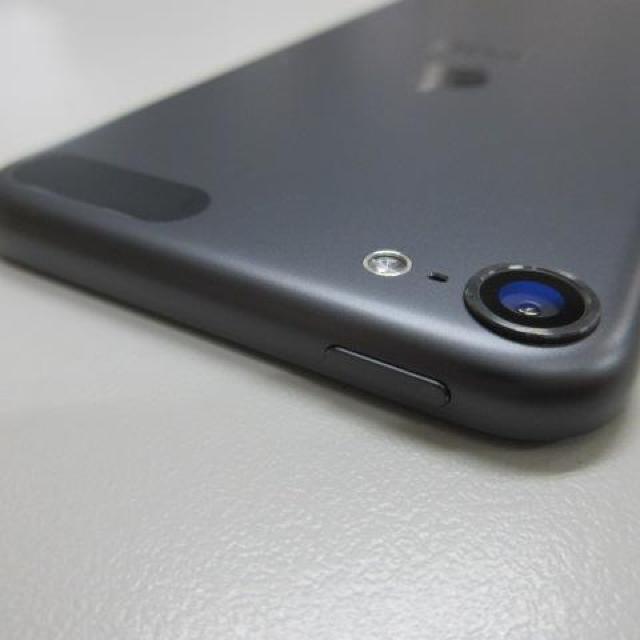 Apple �A�C�|�b�h�^�b�` ��6����  �u���b�N 16GB �A�N�e�B�x�[�V�������b�N�����ς� �A�C�|�b�h  �� �Ɠd/AV�� 