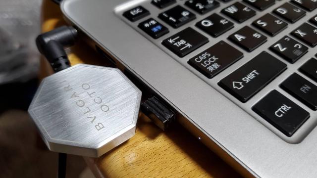 正規美 レア ブルガリ ブランドロゴエンブレム オクト USBメモリー 4G ジオメトリー デバイス 箱有 オクタゴン < ブランド 正規美 レア ブルガリ ブランドロゴエンブレム オクト USBメモリー 4G ジオメトリー デバイス 箱有 オクタゴン < ブランドの