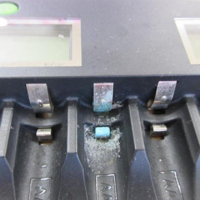 LCD RAPID BATTERY CHARGER DN-YAB-MD16L  16本充電器 < 家電/AV  LCD RAPID BATTERY CHARGER DN-YAB-MD16L  16本充電器 < 家電/AVの