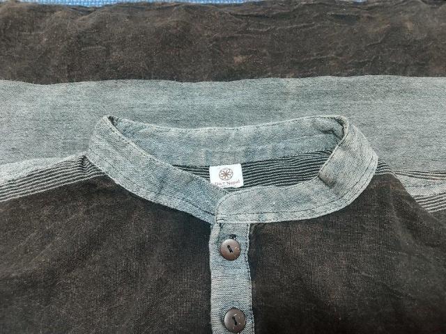 D&T Nepal 長袖 スタンドカラー ヘンリーネック シャツ カットソー アジアン エスニック ネパール製 ディーアンドティー < 男性ファッション  D&T Nepal 長袖 スタンドカラー ヘンリーネック シャツ カットソー アジアン エスニック ネパール製 ディーアンドティー < 男性ファッションの