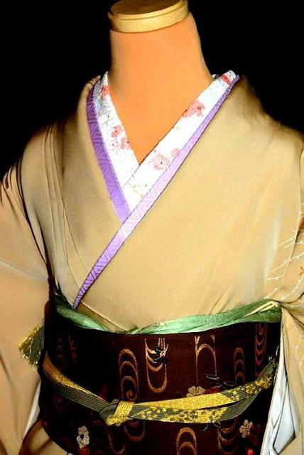 【最高級】新品同様 金彩 金駒シシュウ シシュウ しだれ柳に花 1つ紋 付下げ 身丈158cm 裄丈62.5cm T3408 < 女性ファッション  【最高級】新品同様 金彩 金駒シシュウ シシュウ しだれ柳に花 1つ紋 付下げ 身丈158cm 裄丈62.5cm T3408 < 女性ファッションの