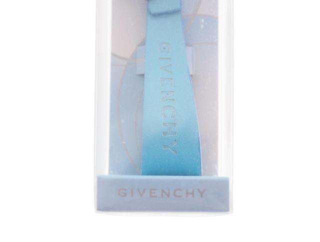 ジバンシィ ノベルティ ストラップ キーホルダー π パイサインチャーム 本革 ライトブルー GIVENCHY【正規品】 < ブランド ジバンシィ ノベルティ ストラップ キーホルダー π パイサインチャーム 本革 ライトブルー GIVENCHY【正規品】 < ブランドの
