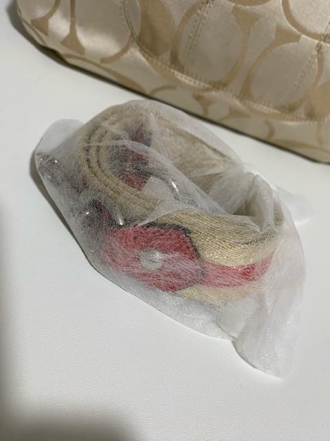 【中古】COACH コーチ ポピー シグネチャー トートバッグ ショルダー < ブランド  【中古】COACH コーチ ポピー シグネチャー トートバッグ ショルダー < ブランドの
