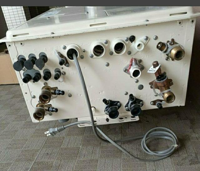 【都市ガス・24型】温水暖房付ふろ給湯器 HT4203CRS4AW6Q(中古)T < 家電/AV  【都市ガス・24型】温水暖房付ふろ給湯器 HT4203CRS4AW6Q(中古)T < 家電/AVの