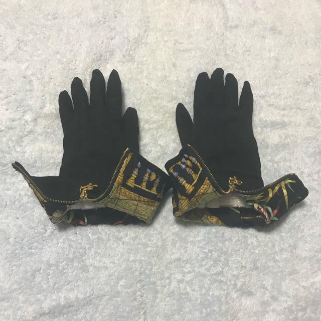正規品 エルメス 高級レザーグローブ  ブラック 裏スカーフ柄 7 良品 < ブランド  正規品 エルメス 高級レザーグローブ  ブラック 裏スカーフ柄 7 良品  < ブランドの