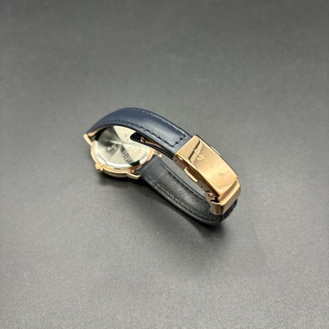  agnes.b AjGXx[ rv V137-KLS0  uh 