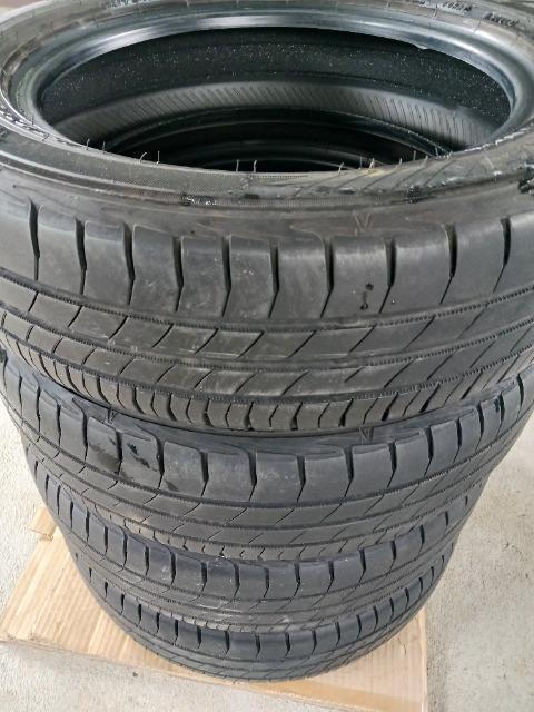 165/60R15 ă^C4{Zbg