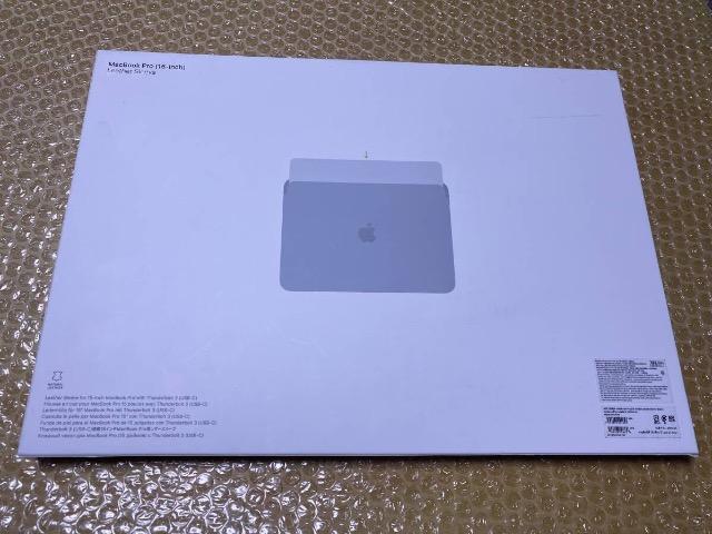 未使用★Apple★MacBook Pro 15inch用ケース★MTEJ2FE/A < PC本体/周辺機器 未使用★Apple★MacBook Pro 15inch用ケース★MTEJ2FE/A < PC本体/周辺機器の