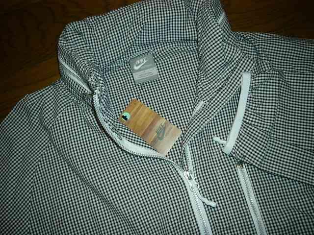 新品NSWチェック柄ジップシャツジャケットL黒白薄手NIKEナイキHF < ブランド 新品NSWチェック柄ジップシャツジャケットL黒白薄手NIKEナイキHF < ブランドの