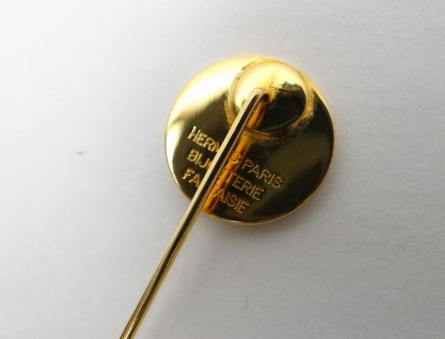 エルメス セリエ ピンブローチ ゴールド メッキ 【送料無料】 < ブランド エルメス セリエ ピンブローチ ゴールド メッキ 【送料無料】 < ブランドの