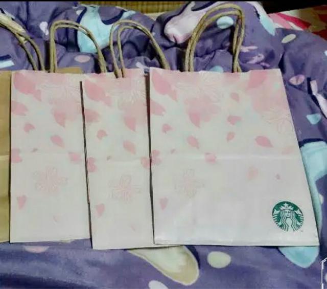 X^o 2018Nt̍Vbp[   CeA/Ct 