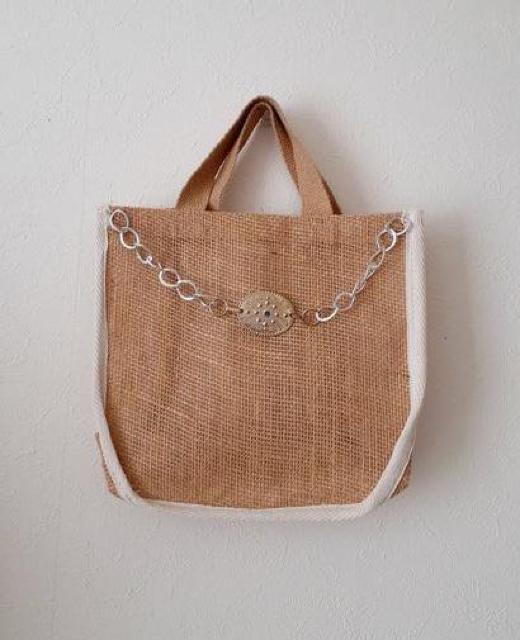 ハンドメイド◆新品 1点物◆2way 麻 ジュート ハンドバッグ トートバッグ◆レース&チェーン < 女性ファッション  ハンドメイド◆新品 1点物◆2way 麻 ジュート ハンドバッグ トートバッグ◆レース&チェーン < 女性ファッションの