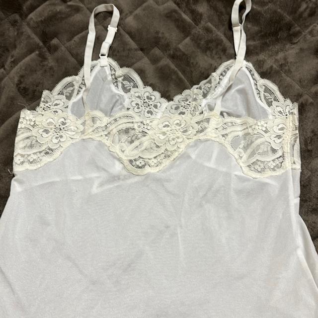 ☆☆☆タンス整理品 衣類 おまとめOK ホームクリーニング済み キャミソール クリーム系 バスト85 ◎ < 女性ファッション  ☆☆☆タンス整理品 衣類 おまとめOK ホームクリーニング済み キャミソール クリーム系 バスト85 ◎ < 女性ファッションの