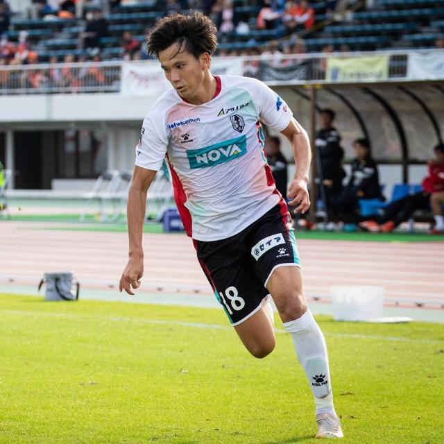 #18 {s I蒼MTC 1st jtH[㉺Zbg