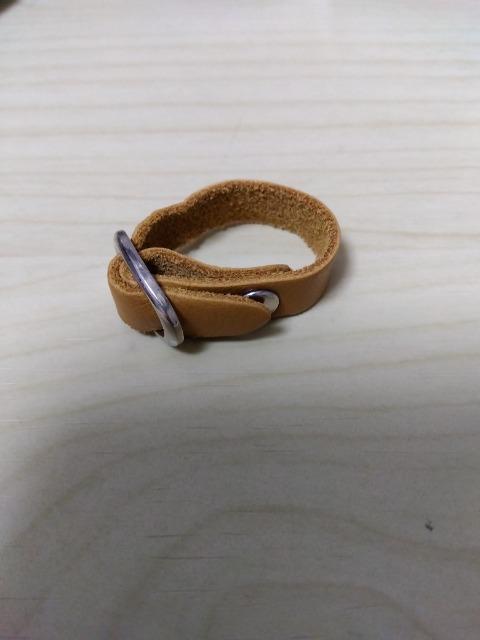 本革リング キャメル < 女性アクセサリー/時計 本革リング キャメル < 女性アクセサリー/時計の