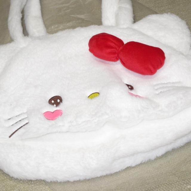 未使用☆ハローキティ*ふわもこトートバッグ(ホワイト系)サブバッグ < おもちゃ  未使用☆ハローキティ*ふわもこトートバッグ(ホワイト系)サブバッグ < おもちゃの