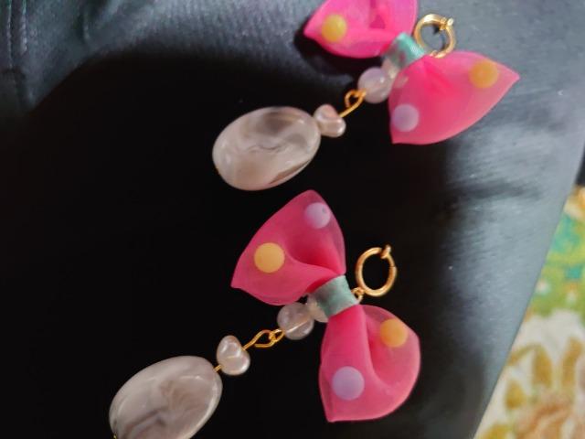 ハンドメイド★イヤリング。ノンホールゴールド。リボンピンク < 女性ファッション  ハンドメイド★イヤリング。ノンホールゴールド。リボンピンク < 女性ファッションの