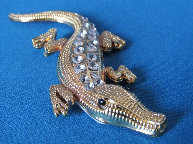 ●クロコダイル ワニ 豪華ラインストーン風 GOLD メタル製 エンブレム!● < 自動車/バイク ●クロコダイル ワニ 豪華ラインストーン風 GOLD メタル製 エンブレム!● < 自動車/バイク