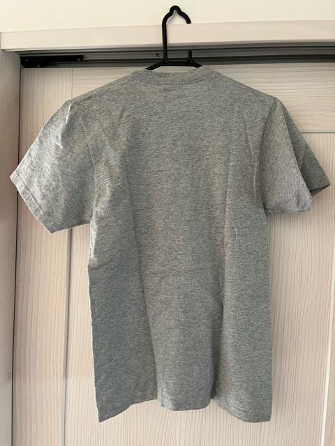 SUPREME シュプリーム Tシャツ Sサイズ グレー 美品 < ブランド  SUPREME シュプリーム Tシャツ Sサイズ グレー 美品 < ブランドの