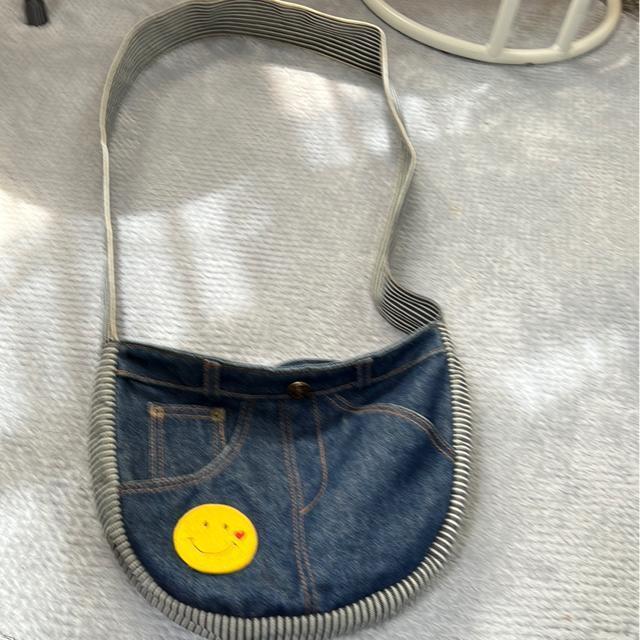 ↓(美品)スマイル・ジーンズ風ポシェット < 女性ファッション  ↓(美品)スマイル・ジーンズ風ポシェット  < 女性ファッションの