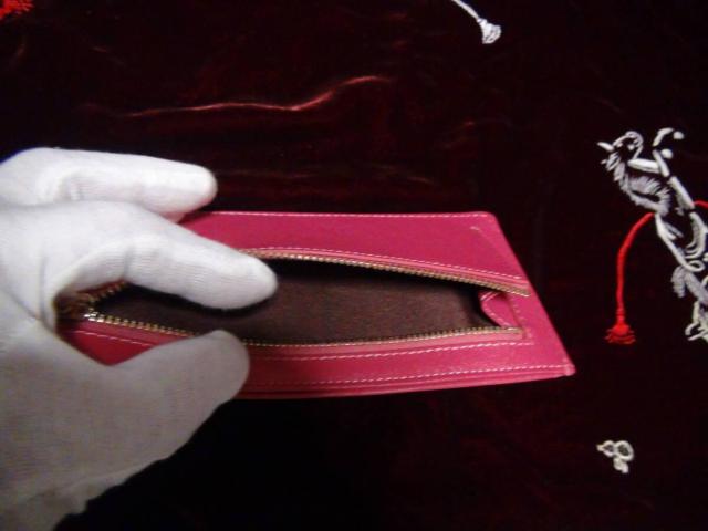 MURA 本革 サフィアーノレザー スキミング防止機能付き 薄型 長財布 !。 < 女性ファッション  MURA 本革 サフィアーノレザー スキミング防止機能付き 薄型 長財布 !。 < 女性ファッションの