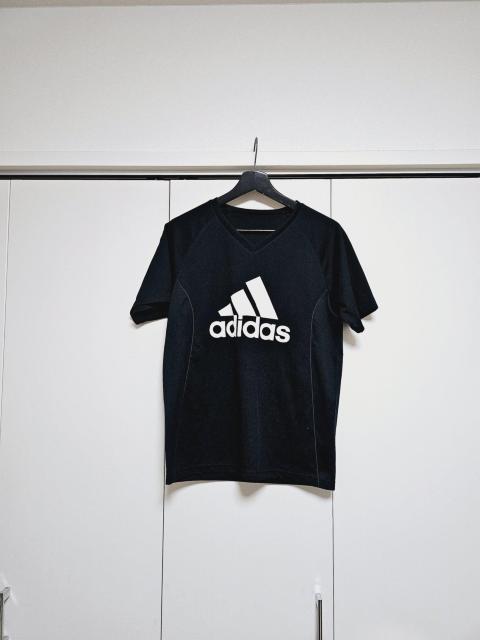 adidas  黒×白デカロゴ メッシュ 速乾 VネックTシャツ アディダス < ブランド  adidas  黒×白デカロゴ メッシュ 速乾 VネックTシャツ アディダス  < ブランドの