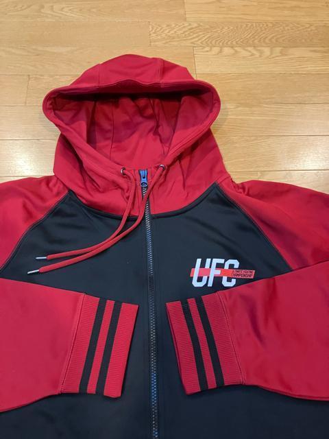 INDEPENDENT UFC 総合格闘技 大きいsize 3Xプルオーバー赤黒 < 男性ファッション  INDEPENDENT UFC 総合格闘技 大きいsize 3Xプルオーバー赤黒 < 男性ファッションの
