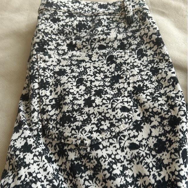 送料無料 ユニクロ Mサイズ ストレッチパンツ < ブランド  送料無料 ユニクロ Mサイズ ストレッチパンツ < ブランドの