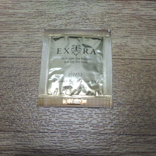 エルベナ エキストラ エッセンスファンデーションEX ナチュラル < 香水/コスメ/ネイル  エルベナ エキストラ エッセンスファンデーションEX ナチュラル  < 香水/コスメ/ネイルの