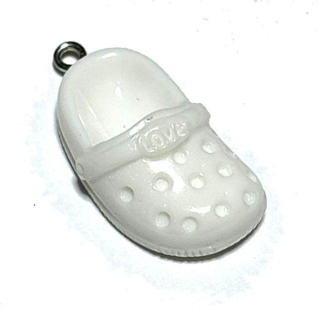 842 白色のクロックス 1個 靴 スリッパ 樹脂パーツ アクセサリーチャーム < ペット/手芸/園芸 842 白色のクロックス 1個 靴 スリッパ 樹脂パーツ アクセサリーチャーム < ペット/手芸/園芸の