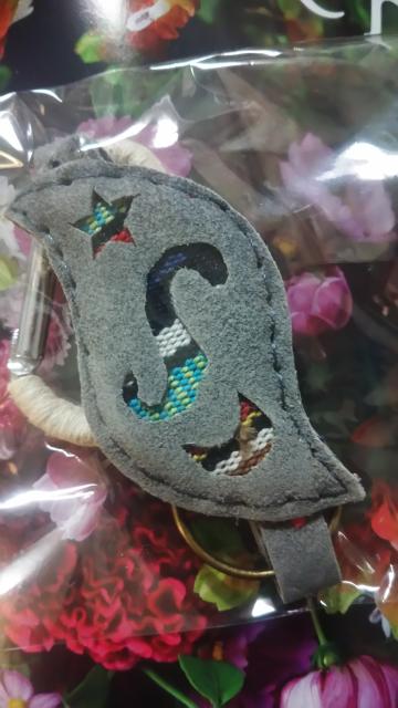 アジアン*リーフ型キーホルダー*カラビナタイプ*未開封 < ブランド  アジアン*リーフ型キーホルダー*カラビナタイプ*未開封  < ブランドの