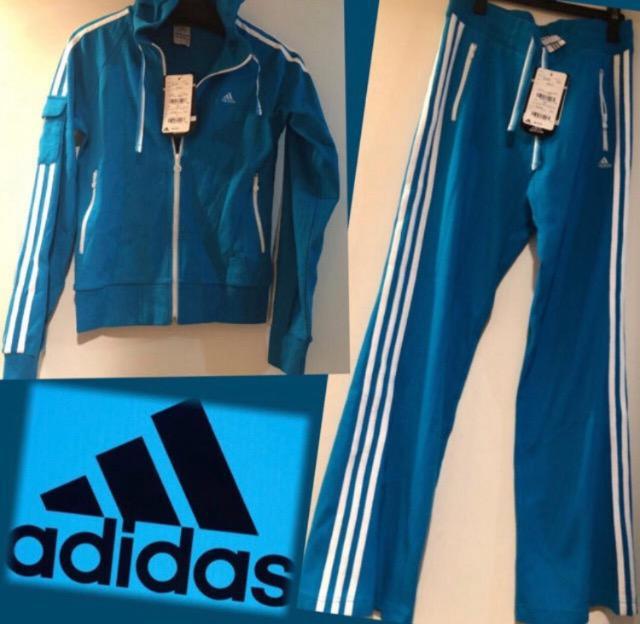 アディダスジッパーパーカー 上下 新品未使用タグ付き万国旗タグ希少伸縮性三本線 < 女性ファッション  アディダスジッパーパーカー 上下 新品未使用タグ付き万国旗タグ希少伸縮性三本線 < 女性ファッションの