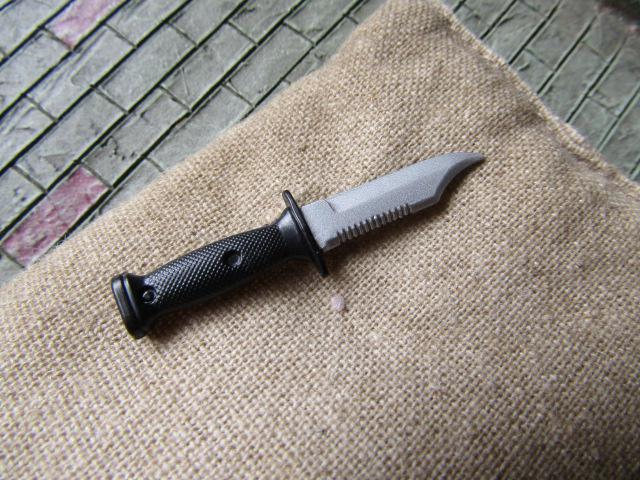 ●1/6スケール GIジョークールガール ミニチュアフュギュア専用 アメリカ軍 COMBAT ランボーナイフ 新品 < ホビー  ●1/6スケール GIジョークールガール ミニチュアフュギュア専用 アメリカ軍 COMBAT ランボーナイフ 新品  < ホビーの