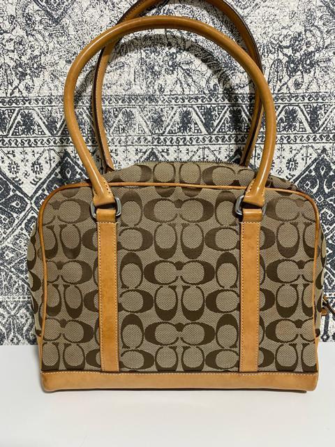 【美品】COACH コーチ シグネチャー トートバッグ ハンドバッグ 肩掛け < ブランド  【美品】COACH コーチ シグネチャー トートバッグ ハンドバッグ 肩掛け < ブランドの