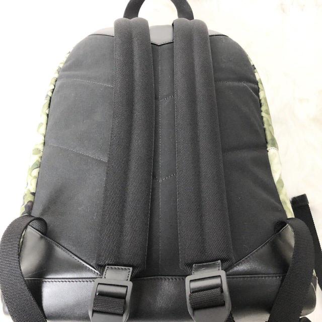 【未使用級】JIMMY CHOO ジミーチュウ リュック バックパック WILMER ウィルマー ピクセル柄 スネーク 迷彩 < ブランド 【未使用級】JIMMY CHOO ジミーチュウ リュック バックパック WILMER ウィルマー ピクセル柄 スネーク 迷彩 < ブランドの