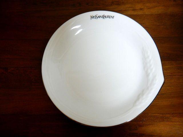 ◆YSL YVES SAINT LAURENT イブサンローラン 皿 中古品 < インテリア/ライフ  ◆YSL YVES SAINT LAURENT イブサンローラン 皿 中古品  < インテリア/ライフの
