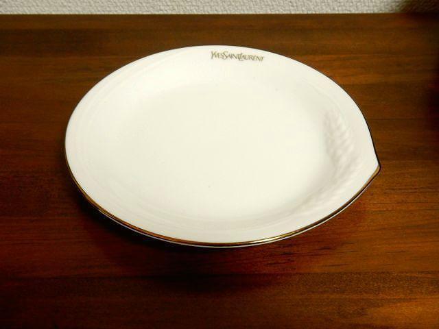 ◆YSL YVES SAINT LAURENT イブサンローラン 皿 中古品 < インテリア/ライフ  ◆YSL YVES SAINT LAURENT イブサンローラン 皿 中古品 < インテリア/ライフの