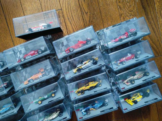 DeAGOSTINI F1 }VRNV 1/43 17  RNV AeB[N ͌^ ~jJ[  zr[ 