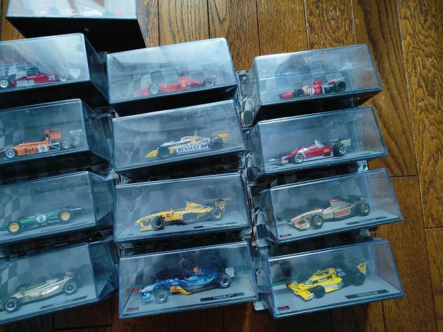 DeAGOSTINI F1 }VRNV 1/43 17  RNV AeB[N ͌^ ~jJ[  zr[ 