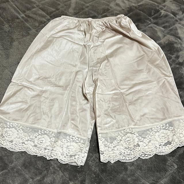 ☆☆☆☆タンス整理品 衣類 おまとめOK ホームクリーニング済み ワコール フレアパンツ L-60 < 女性ファッション  ☆☆☆☆タンス整理品 衣類 おまとめOK ホームクリーニング済み ワコール フレアパンツ L-60  < 女性ファッションの