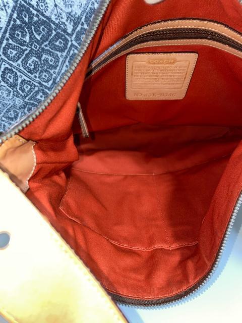 【美品】COACH コーチ シグネチャー キャンバス ショルダーバッグ ブラウン < ブランド  【美品】COACH コーチ シグネチャー キャンバス ショルダーバッグ ブラウン < ブランドの