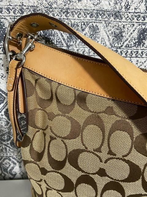 【美品】COACH コーチ シグネチャー キャンバス ショルダーバッグ ブラウン < ブランド  【美品】COACH コーチ シグネチャー キャンバス ショルダーバッグ ブラウン < ブランドの