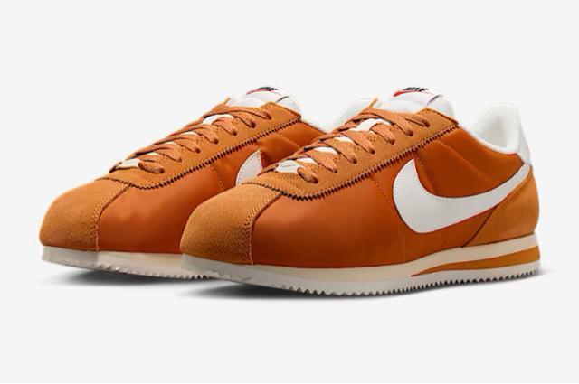 NIKE Rebc eLX^C   uh 