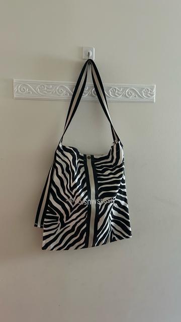 N.JAM エヌジャム ゼブラ柄トート small トートバッグ < 女性ファッション N.JAM エヌジャム ゼブラ柄トート small トートバッグ < 女性ファッションの