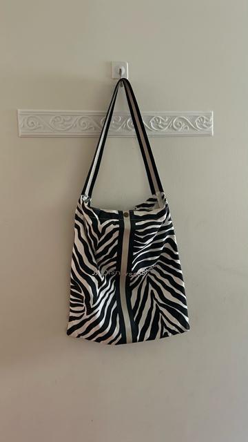 N.JAM エヌジャム ゼブラ柄トート small トートバッグ < 女性ファッション N.JAM エヌジャム ゼブラ柄トート small トートバッグ < 女性ファッションの